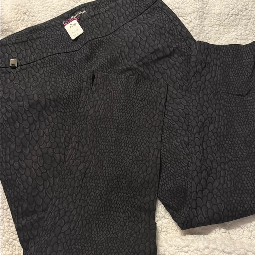 Peck & Peck Black Textured Trousers